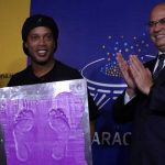 Ronaldinho recibió homenaje en el Maracaná