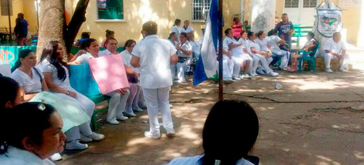 35 mil empleados de salud van a paro en Honduras y exigen subir salarios