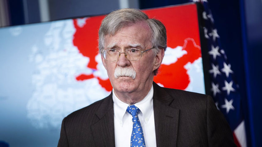 Bolton recomienda a Maduro aceptar la amnistía de la AN