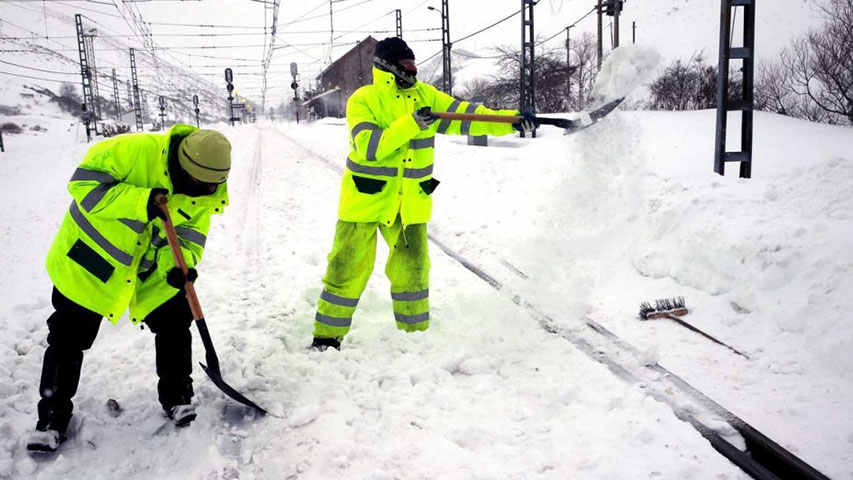 Temporal de frío y nieve deja a Grecia paralizada y un muerto