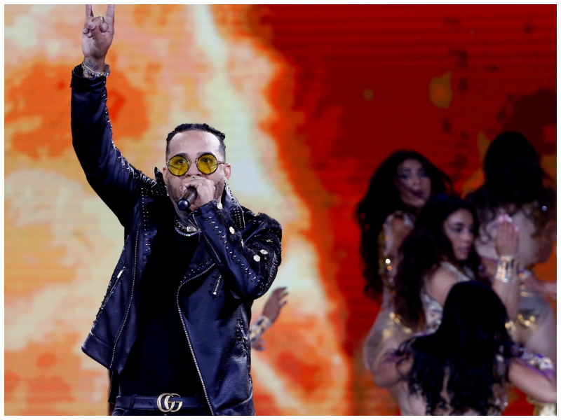 Mr Saik y su comentada participación en Viña: Pidió disculpas por «La Chama» y reventó a Maduro