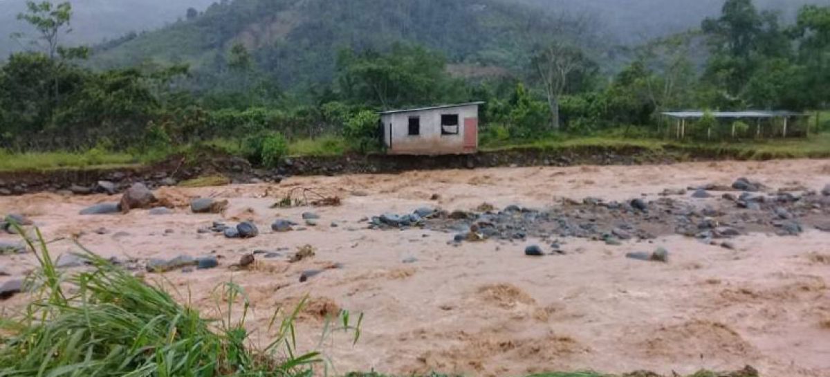 Al menos 15 fallecidos por efectos de la temporada de lluvias en Ecuador