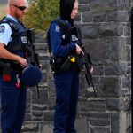 Nueva Zelanda prohibirá armas semiautomáticas tras ataque en mezquitas