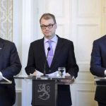 Gobierno finlandés renunció a cinco semanas de las elecciones generales