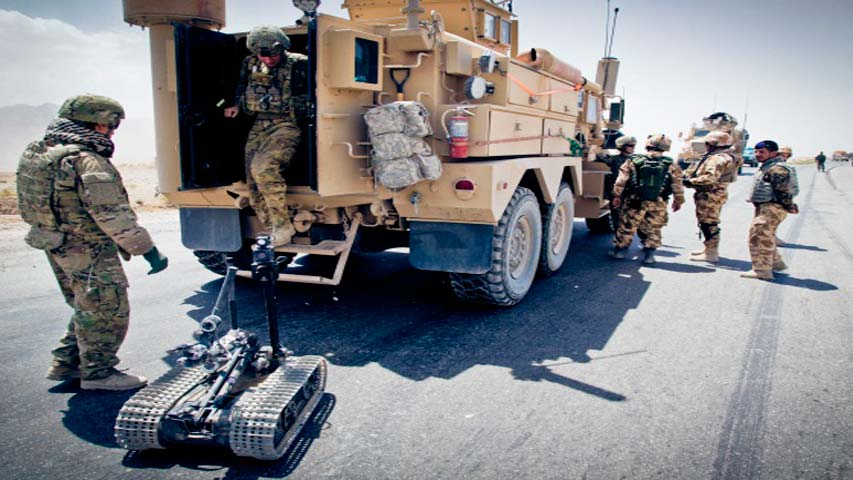 Muere terrorista cuando colocaba una bomba en el baño de universidad en Kabul