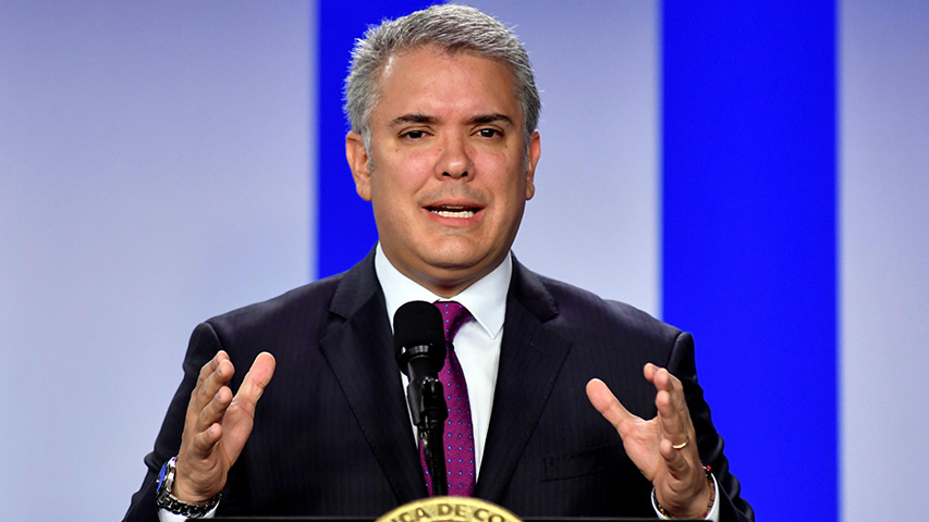 Duque llega al Cauca para buscar soluciones a afectados por bloqueo indígena