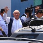 Expresidente peruano Kuczynski seguirá detenido y puede pasar a prisión