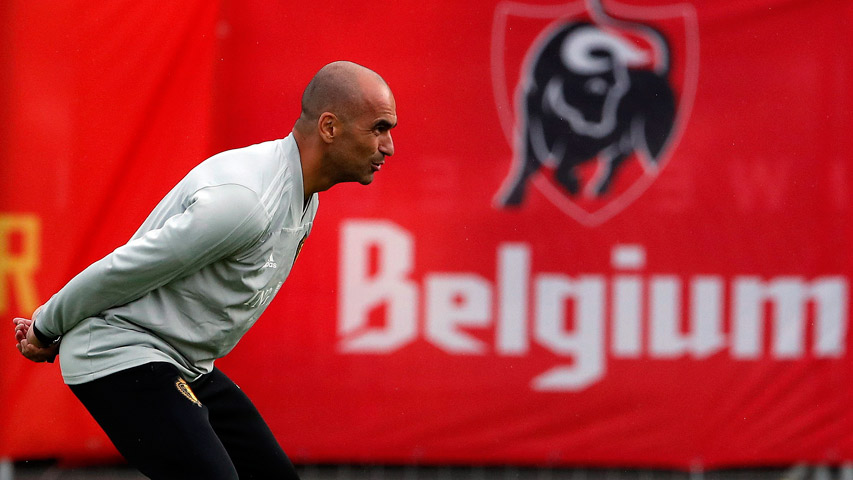 Barcelona con interés en el técnico español Roberto Martínez