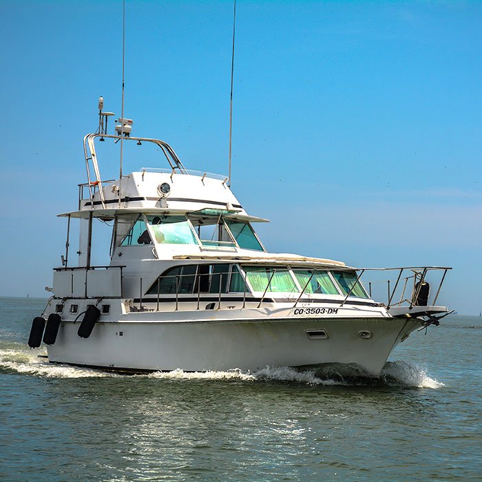 Más de 20 menores cayeron al mar durante quinceañero en yate en Perú