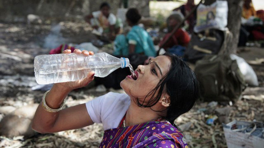 Temperaturas que rozan los 50 grados alertan a India