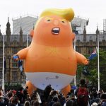 El gigante “Baby Trump” sobrevuela Londres como protesta contra Trump