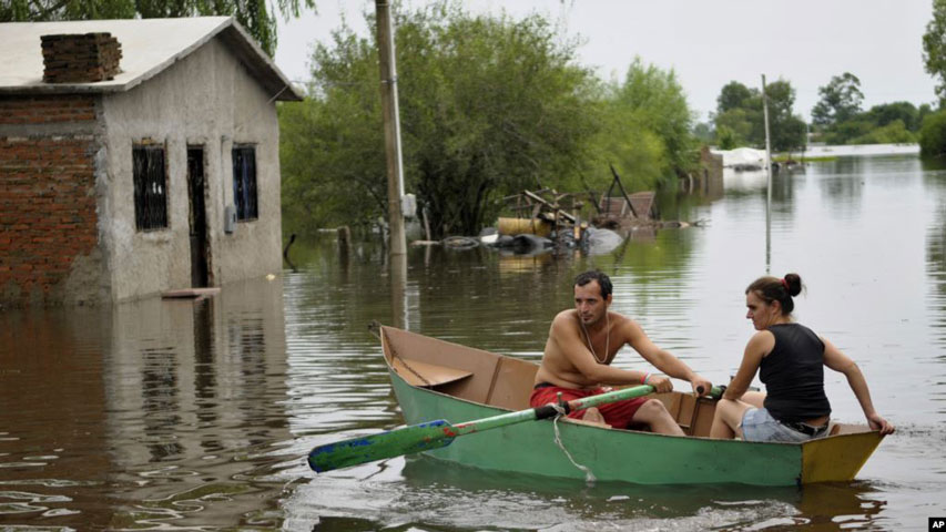Más de dos mil desplazados por las lluvias en varios departamentos de Uruguay