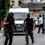 Fiscalía turca ordena la detención de 154 militares