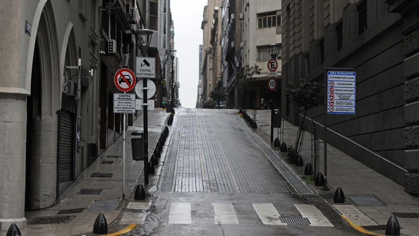 Más de 100 mil usuarios continúan sin electricidad en Uruguay