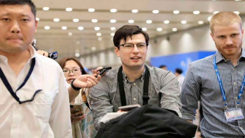 Liberado estudiante australiano detenido en Corea del Norte