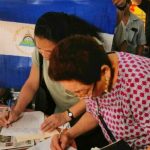 firmas contra decreto migratorio