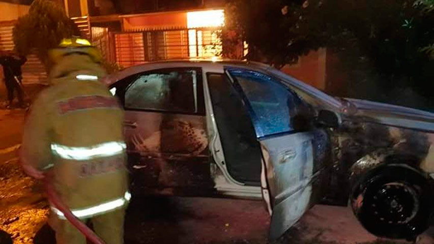 Incendian vehículos al sureste de México como amenaza a la Guardia Nacional