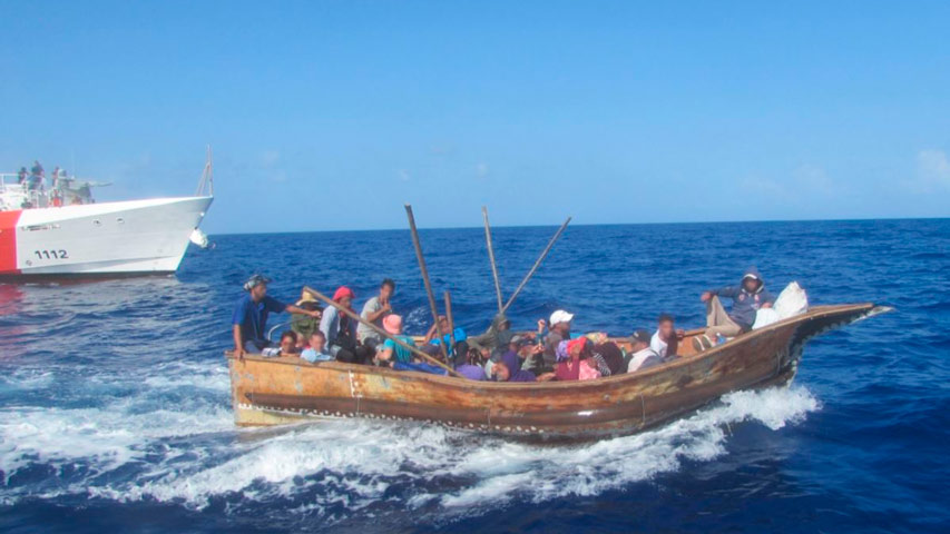EEUU interceptó a inmigrantes cubanos en un bote en Boca Ratón