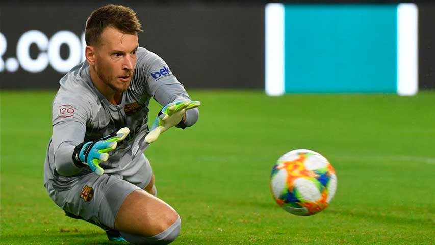 Neto fue operado de la mano izquierda y se perderá seis semanas