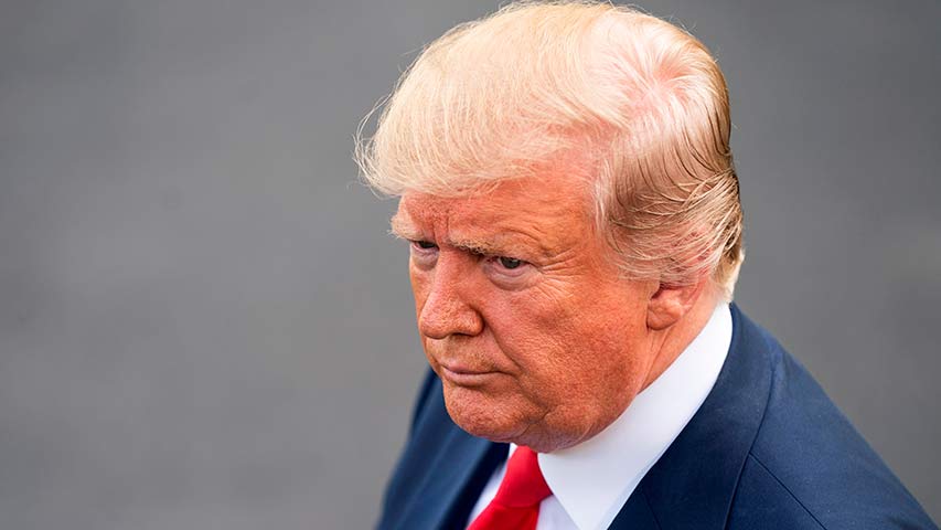 Trump piensa acabar con derecho a ciudadanía por nacimiento