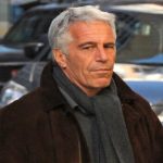 Abogados fueron quienes pidieron retirar vigilancia contra suicidio a Epstein