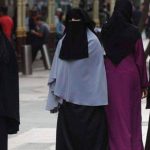Entra en vigor la prohibición del burka en Holanda con resistencia general