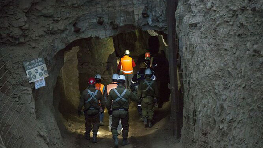 Un muerto y varios heridos tras derrumbe en una mina de Chile