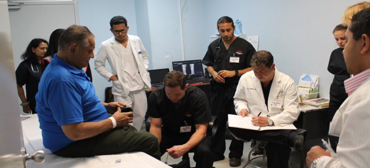 Con personal médico de EE.UU. dieron inicio al programa «Operation Walk» en el Hospital Santo Tomás