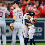 Astros a un triunfo del título de la Serie Mundial