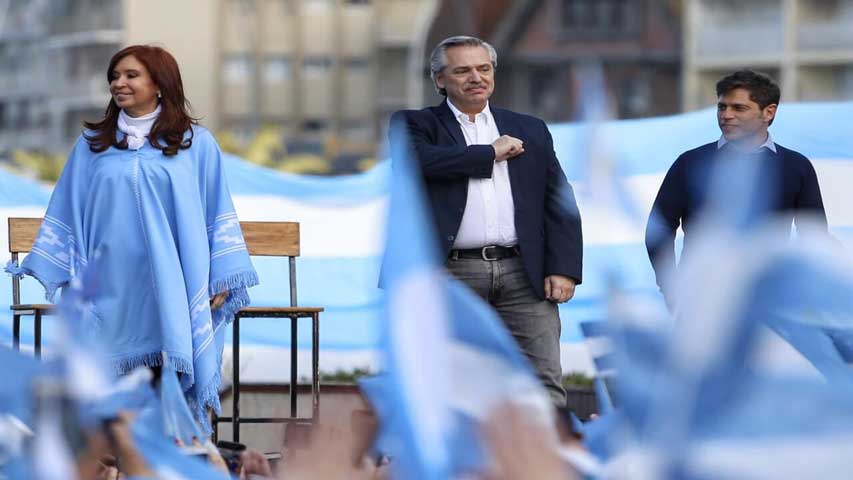 Alberto Fernández y Cristina Kirchner cerraron campaña para el domingo