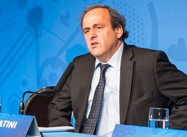 Michel Platini cumplió suspensión de la FIFA