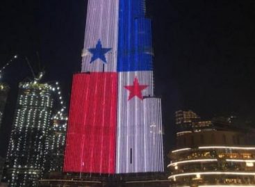 Edificio más alto del mundo, que está en Dubái, rindió homenaje a Panamá por sus fiestas patrias (+Video)