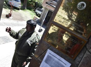 México dijo que la Policía boliviana bloqueó a diplomáticos españoles