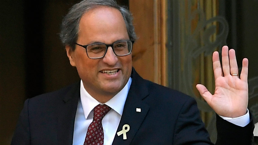 Inhabilitan a presidente catalán por desobedecer a autoridad electoral