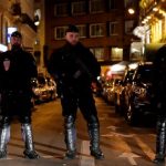 Hombre acuchilló a varias personas en París