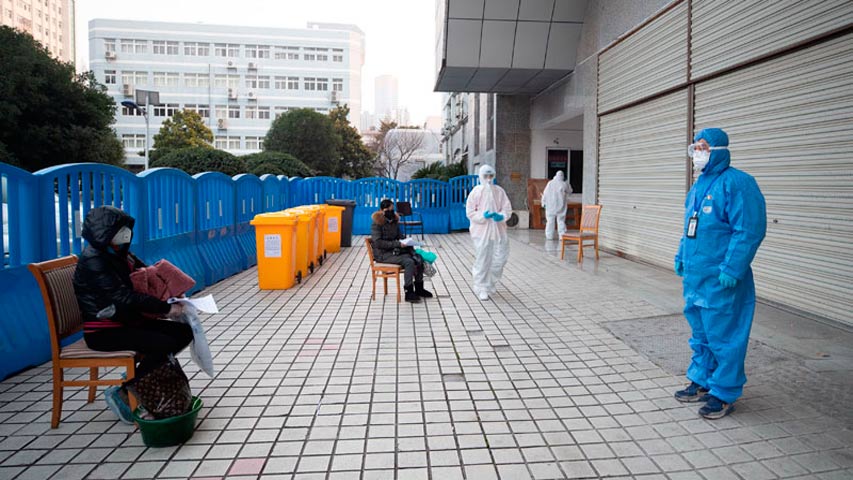 Hong Kong impone cuarentena obligatoria a los procedentes de China