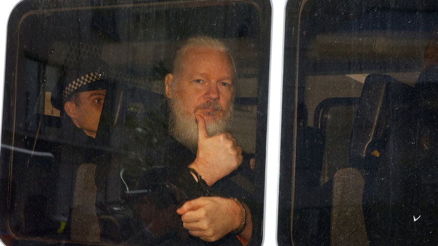 Tribunal niega la libertad condicional a Assange ante los temores por el Covid-19