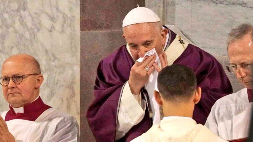 El papa Francisco dio negativo a una prueba de coronavirus