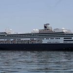 Autoridades de EEUU aplazan decisión sobre crucero con casos de COVID-19