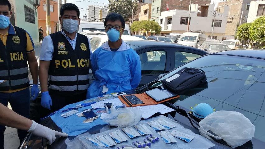 Detienen a chino en Perú por pruebas clandestinas de Covid-19
