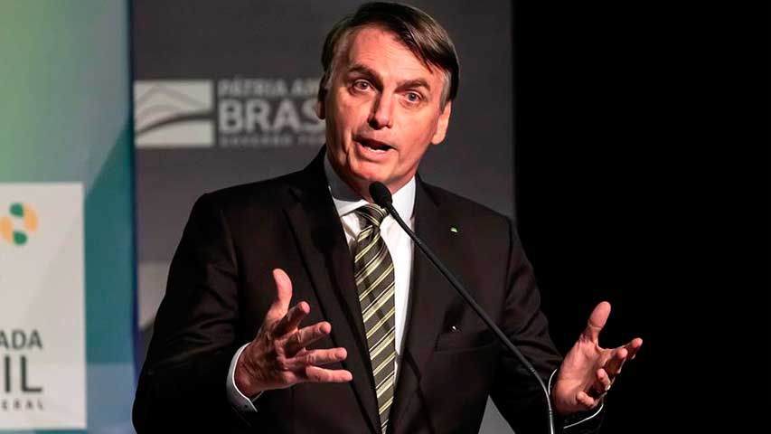 Bolsonaro responsabiliza a gobernadores y alcaldes de muertes por Covid-19