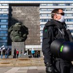 Alemania reconoce que la normalidad no volverá a las aulas antes del verano