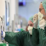 Un bebé de cuatro días murió por coronavirus en Brasil