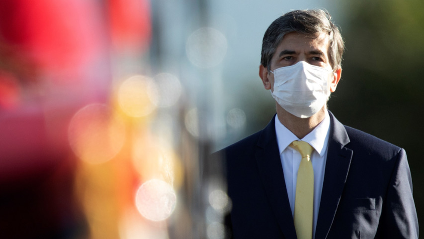 Renuncia ministro de Salud de Brasil