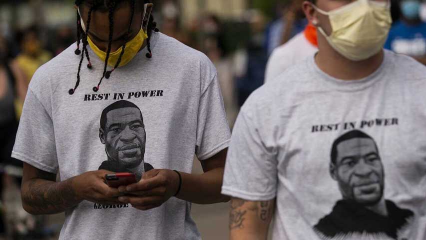 Protestas se recrudecen en Mineápolis por muerte de George Floyd