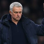 Mourinho niega haber pedido el aplazamiento de la Premier