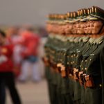 China aprueba el uso de una vacuna contra el virus en su Ejército